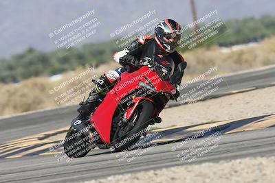 media/Oct-13-2025-Moto Forza (Mon) [[a66d839500]]/3-B Group/Session 3 (Turn 16)/